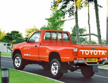 Toyota Hilux Regular Cab [UK-spec] '2001–05