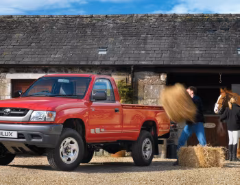 Toyota Hilux Regular Cab [UK-spec] '2001–05