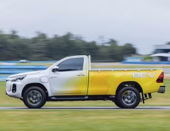 Toyota Hilux Revo-e BEV Prototype '12.2023