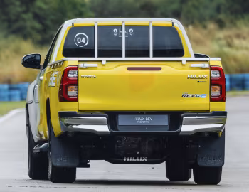 Toyota Hilux Revo-e BEV Prototype '12.2023