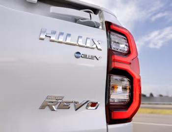 Toyota Hilux Revo BEV Concept '12.2022