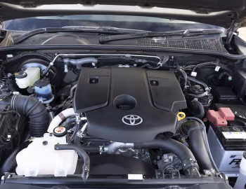 Bajo el capó Toyota Hilux Rogue 4×4 Double Cab with V-Active Technology [Australia] '2024–25