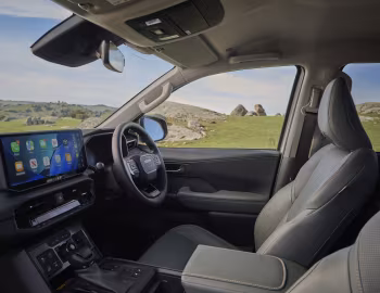 Интерьер Toyota Hilux Rogue Double Cab [Australia] '12.2025–н.в.