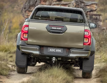 Toyota Hilux Rogue Double Cab [Australia] '2022–24