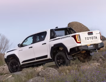 Toyota Hilux Rugged X Double Cab [Australia] '12.2025–pr.