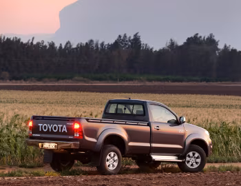 Toyota Hilux Single Cab [South Africa] '2008–11