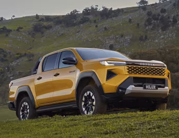 Toyota Hilux SR5 Double Cab [Australia] '12.2025–pr.