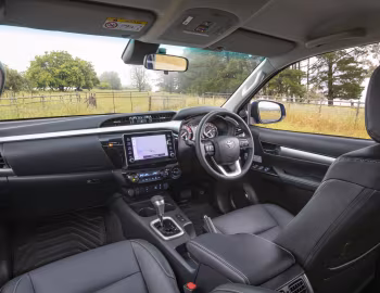 Interior Toyota Hilux SR5 Double Cab [Australia] '2020–24