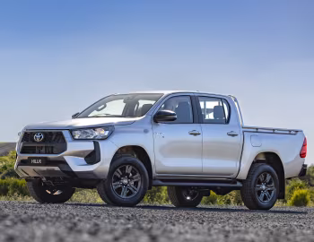 Toyota Hilux SR 4×4 Double Cab [Australia] '2024–25