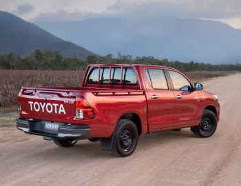Toyota Hilux SR 4×2 Double Cab [Australia] '2015–20