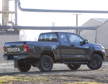 Toyota Hilux SR Xtra Cab [Australia] '2020–24