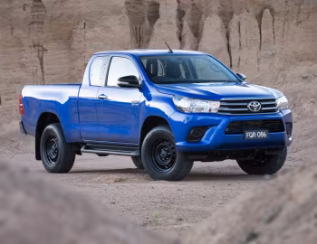 Toyota Hilux SR 4×4 Xtra Cab [Australia] '2015–20