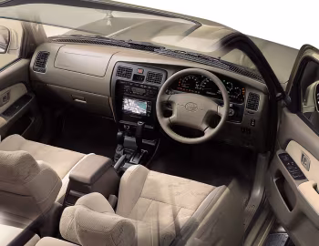 Interior Toyota Hilux Surf (N185) '08.1998–07.2000
