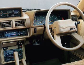 Panel frontal Toyota Hilux Surf (LN61) '1986–89