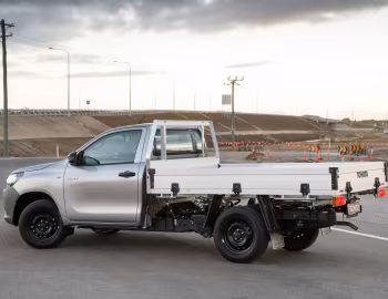 Toyota Hilux WorkMate Regular Cab Chassis [Australia] '2015–20