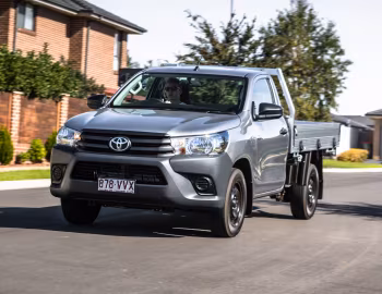 Toyota Hilux WorkMate Regular Cab Chassis [Australia] '2015–20
