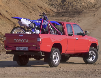 Toyota Hilux Xtra Cab '1997–2001