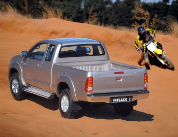 Toyota Hilux Xtra Cab [South Africa] '2008–11