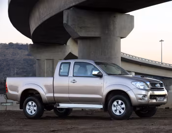 Toyota Hilux Xtra Cab [South Africa] '2008–11
