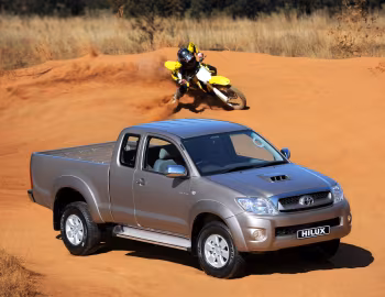Toyota Hilux Xtra Cab [South Africa] '2008–11