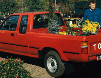 Toyota Hilux Xtra Cab 2WD [EU-spec] '1989–97
