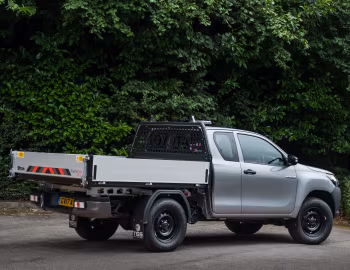 Toyota Hilux Xtra Cab Tipper [UK-spec] '2017–20