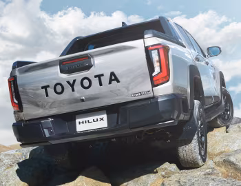 Toyota Hilux Z "Adventure" [Japan] '05.2026