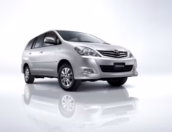 Toyota Innova [India] '01.2009–11