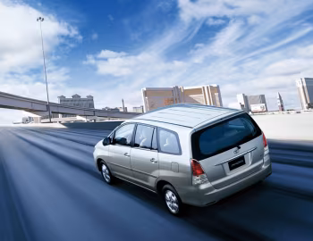Toyota Innova '11.2008–11