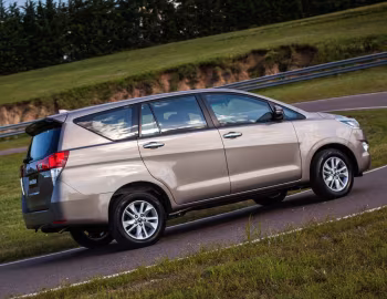 Toyota Innova SRV [Argentina] '2017–20