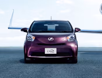 Toyota iQ [Japan] (KGJ10) '11.2008–03.2016