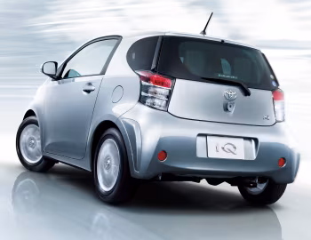 Toyota iQ [Japan] (KGJ10) '11.2008–03.2016