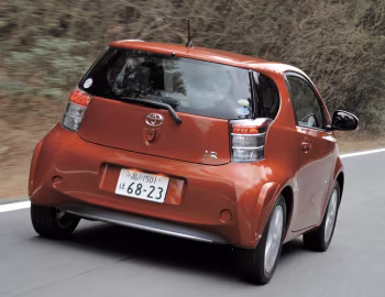 Toyota iQ "→ (Go)" [Japan] (KGJ10) '11.2010–05.2012