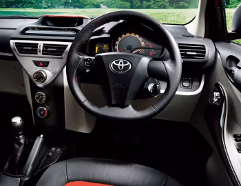 Panel frontal Toyota iQ "→ (Go)" [Japan] (KGJ10) '11.2010–05.2012