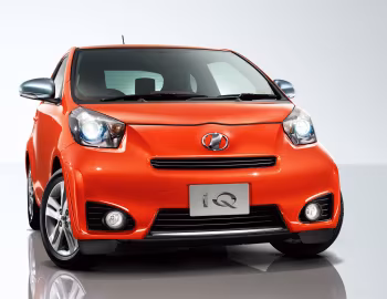 Toyota iQ "→ (Go)" [Japan] (KGJ10) '11.2010–05.2012