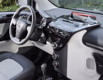 Panel frontal Toyota iQ "Tobasco" (KGJ10) '05.2011