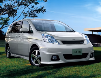 Toyota Isis G '09.2004–11.2005