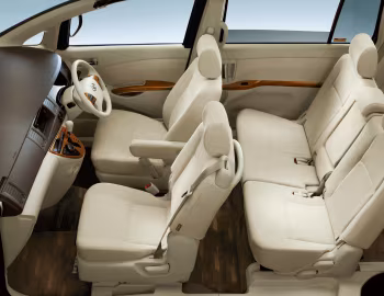 Interior Toyota Isis G '05.2007–09.2009