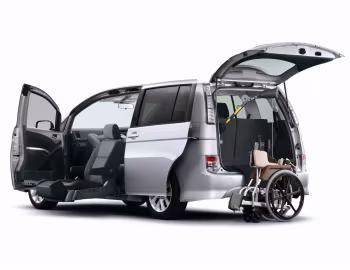 Toyota Isis Welcab Side Lift-up Seat Car '05.2011–12.2017