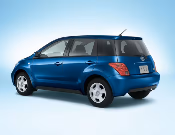 Toyota Ist '05.2002–05.2005