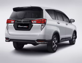 Toyota Kijang Innova Venturer '2020–pr.