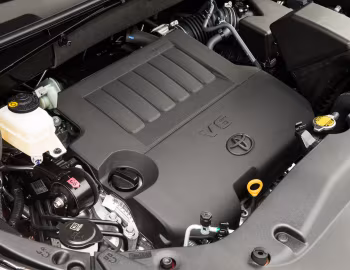 Bajo el capó Toyota Kluger GX (XU50) '2014–17