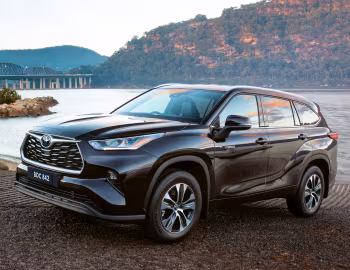 Toyota Kluger GXL Hybrid [Australia] '2021–pr.