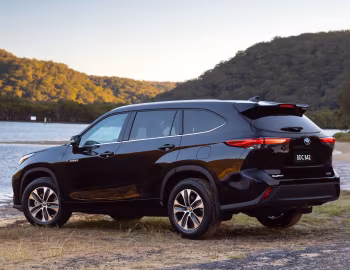 Toyota Kluger GXL Hybrid [Australia] '2021–pr.