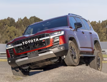 Toyota Land Cruiser HEV GR Sport Prototype [Australia] (300) '2025