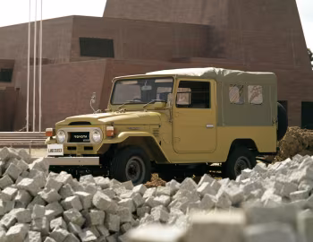 Toyota Land Cruiser Canvas Top [Japan] (BJ43) '1973–79