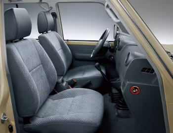 Interior Toyota Land Cruiser [UAE] (J76) '2007–pr.