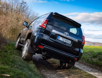 Toyota Land Cruiser 3-door [EU-spec] (155) '2017–20