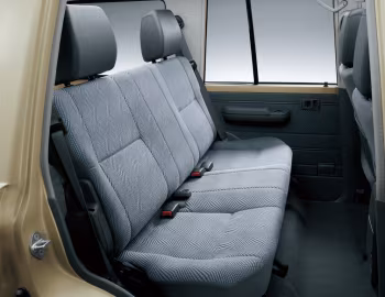 Interior Toyota Land Cruiser [UAE] (J76) '2007–pr.