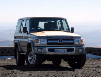 Toyota Land Cruiser [South Africa] (J76) '2007–pr.